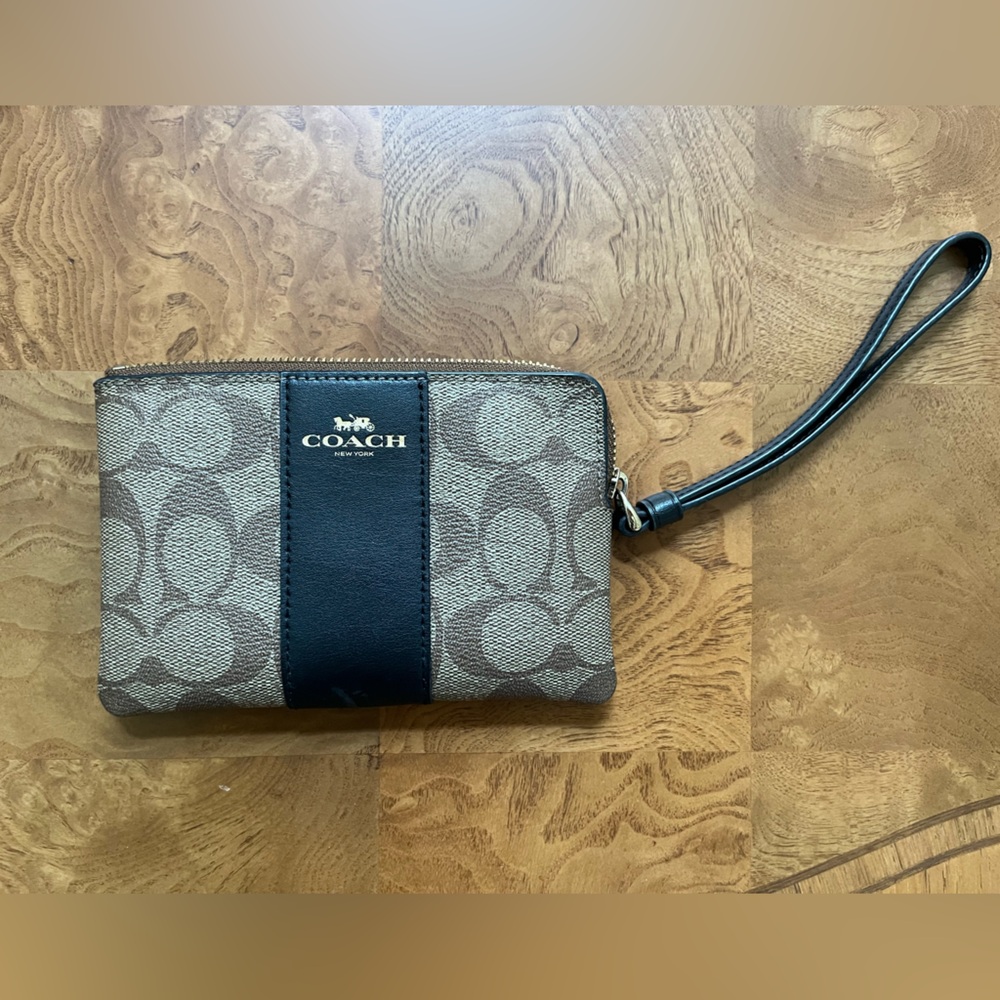 Coach - Corner Zip Wristlet In Signature Canvas With Stripe. Brown